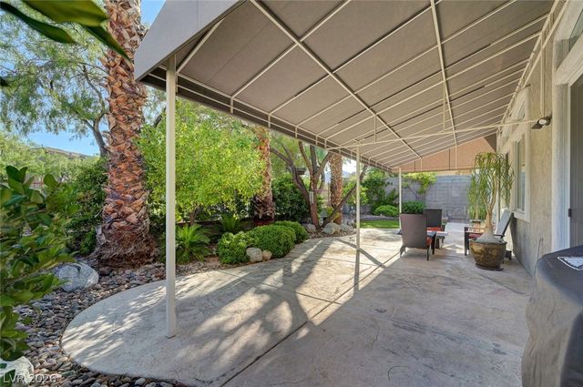 2221 Scarlet Rose Drive, Las Vegas, NV 89134