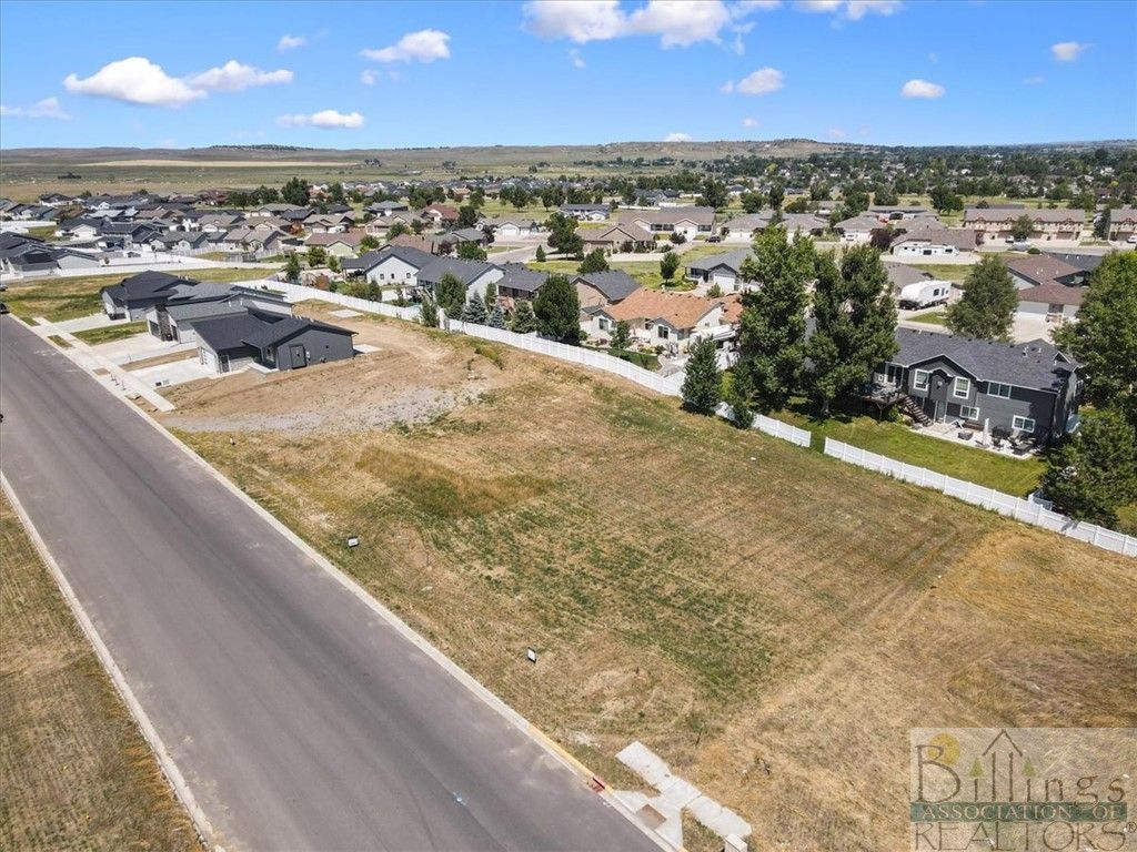 2011 Gleneagles Boulevard, Billings, MT 59105 photo 4