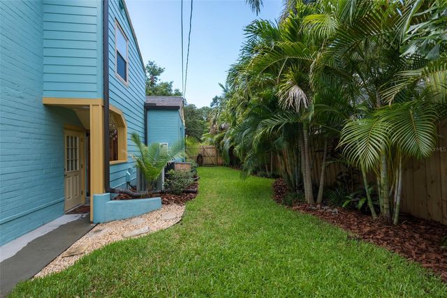 135 17TH AVENUE N, St Petersburg, FL 33704