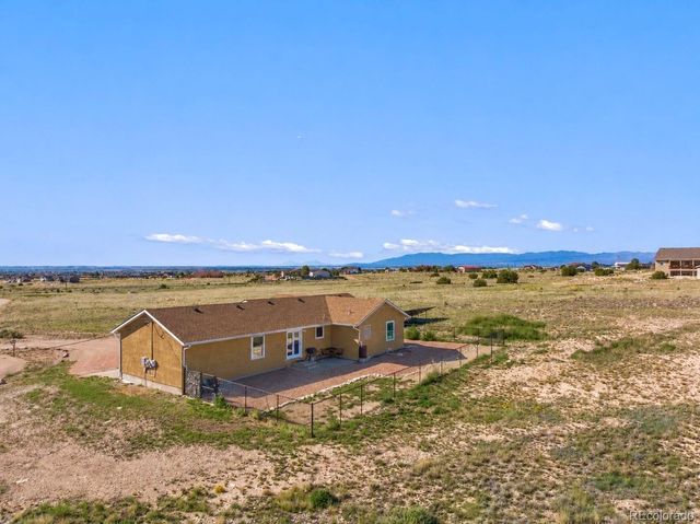 1689 N Calle Rosa Place, Pueblo West, CO 81007