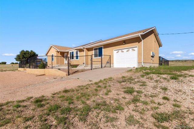 1689 N Calle Rosa Place, Pueblo West, CO 81007