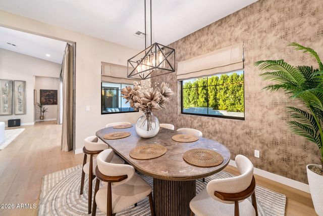 3810 E CLARENDON Avenue, Phoenix, AZ 85018