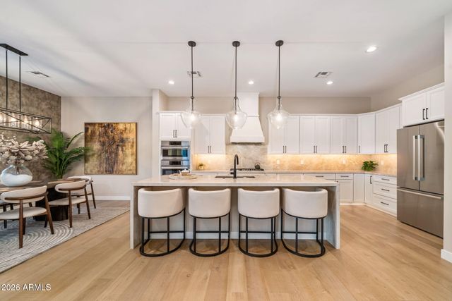 3810 E CLARENDON Avenue, Phoenix, AZ 85018