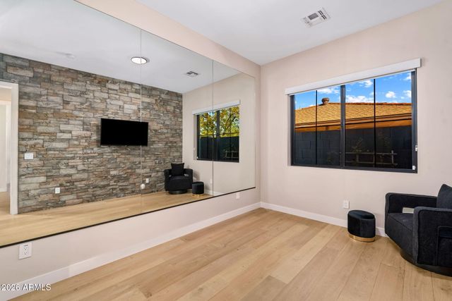 3810 E CLARENDON Avenue, Phoenix, AZ 85018