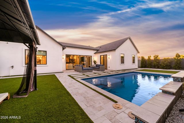 3810 E CLARENDON Avenue, Phoenix, AZ 85018