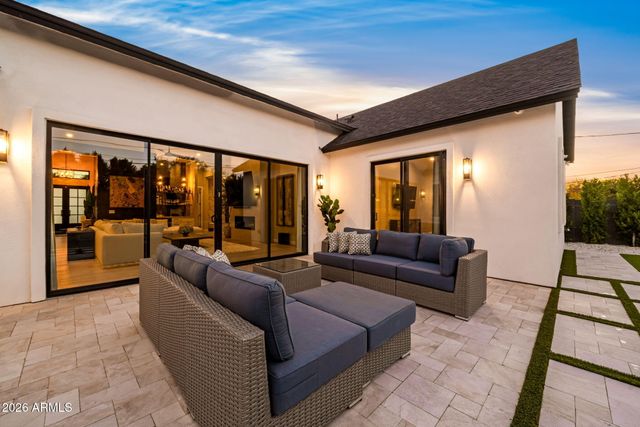 3810 E CLARENDON Avenue, Phoenix, AZ 85018