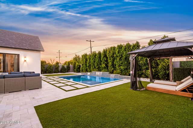 3810 E CLARENDON Avenue, Phoenix, AZ 85018