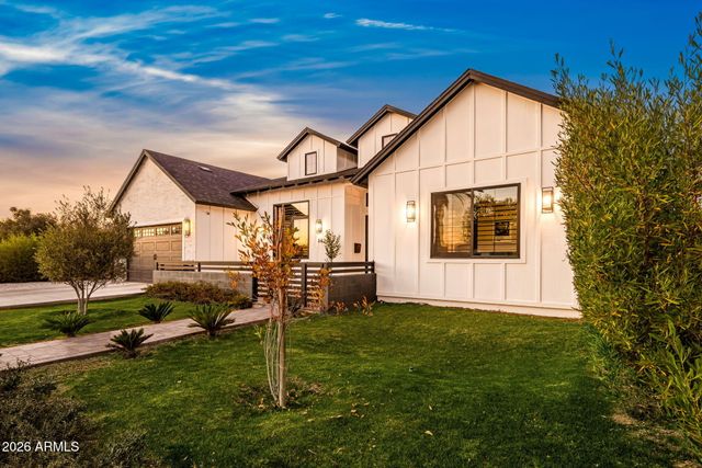 3810 E CLARENDON Avenue, Phoenix, AZ 85018