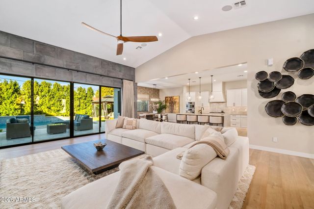 3810 E CLARENDON Avenue, Phoenix, AZ 85018