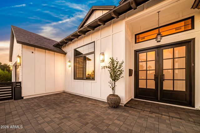 3810 E CLARENDON Avenue, Phoenix, AZ 85018