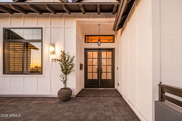 3810 E CLARENDON Avenue, Phoenix, AZ 85018