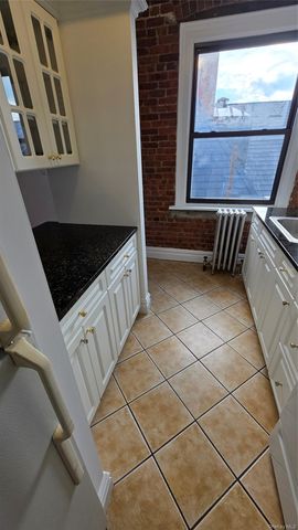 5 Main 531, Tarrytown, NY 10591