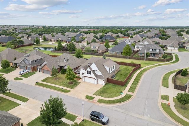 901 NW 184th Court, Edmond, OK 73012