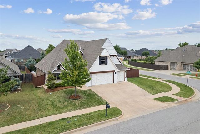 901 NW 184th Court, Edmond, OK 73012