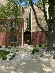 125 GLENGARRY Drive 104, Bloomingdale, IL 60108
