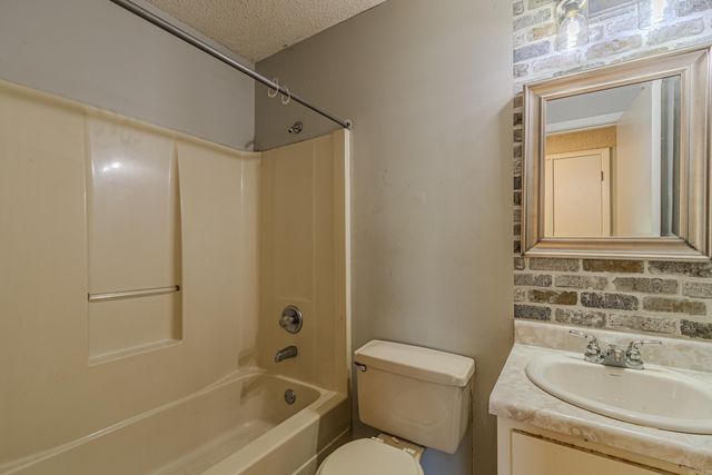 4504 Valley View, Paragould, AR 72450