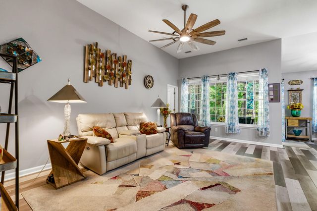 1528 Claremont Ct., Conway, SC 29526