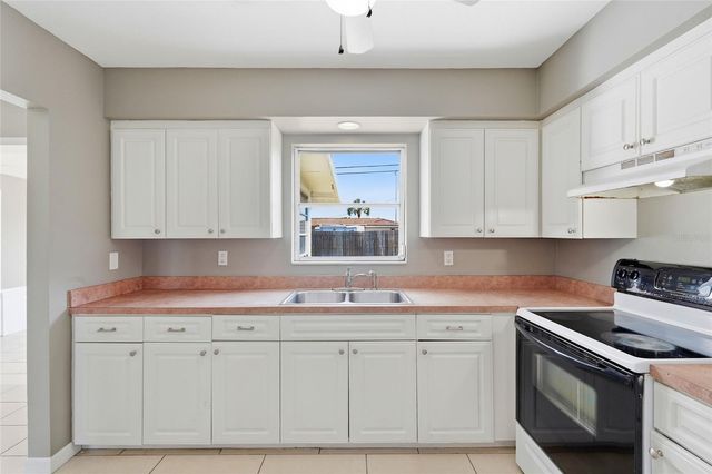 363 GLEN OAK ROAD, Venice, FL 34293