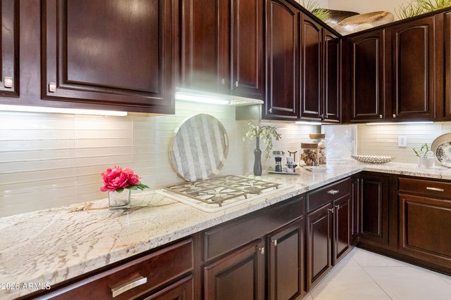 4292 E Carob Drive, Gilbert, AZ 85298