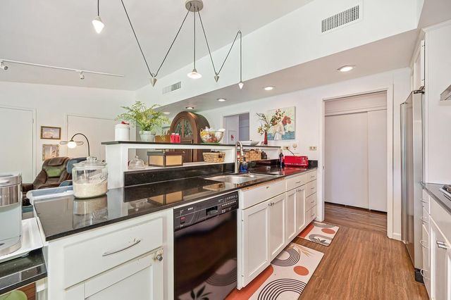3421 Lynne Way, Sacramento, CA 95821