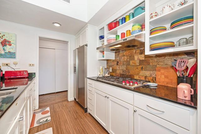 3421 Lynne Way, Sacramento, CA 95821