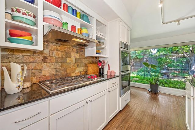 3421 Lynne Way, Sacramento, CA 95821