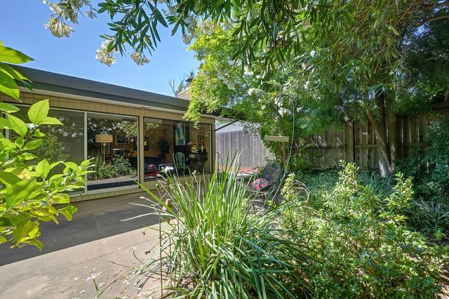 3421 Lynne Way, Sacramento, CA 95821