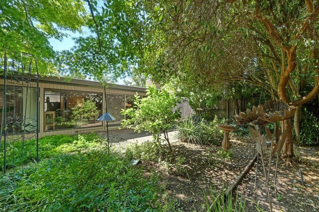3421 Lynne Way, Sacramento, CA 95821