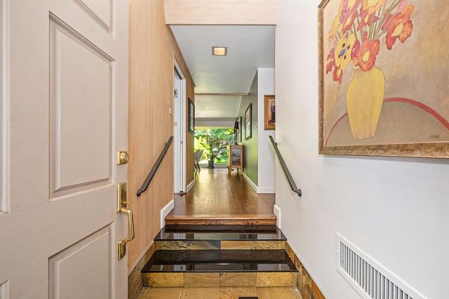3421 Lynne Way, Sacramento, CA 95821