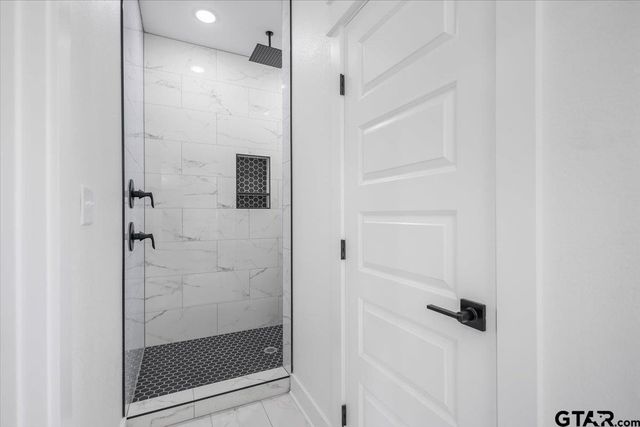 15596 County Road 434, Lindale, TX 75771