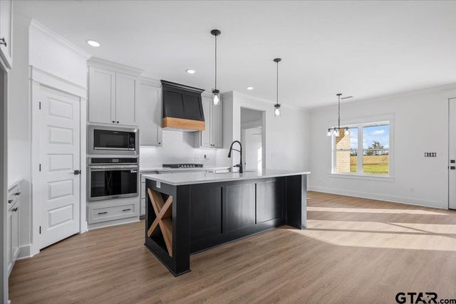 15596 County Road 434, Lindale, TX 75771