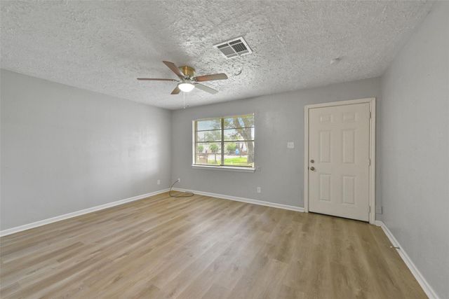 2803 22nd Street, Dickinson, TX 77539