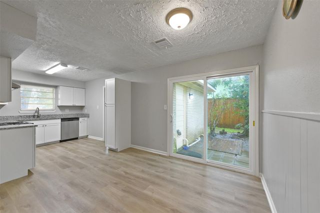 2803 22nd Street, Dickinson, TX 77539