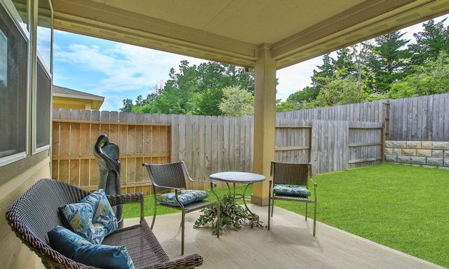 108 Clay Creek Lane, Conroe, TX 77316