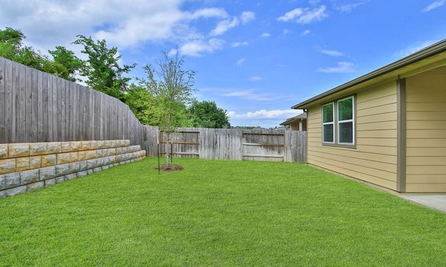 108 Clay Creek Lane, Conroe, TX 77316