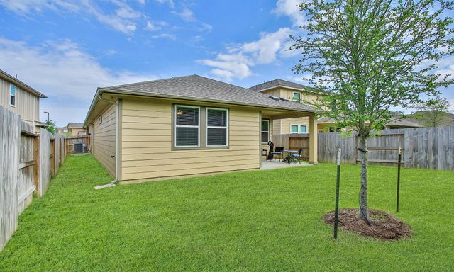 108 Clay Creek Lane, Conroe, TX 77316