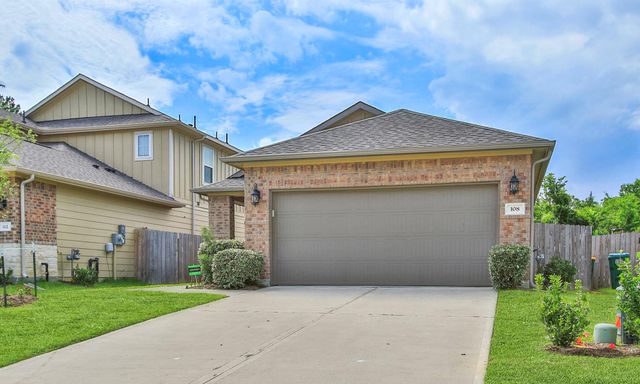 108 Clay Creek Lane, Conroe, TX 77316
