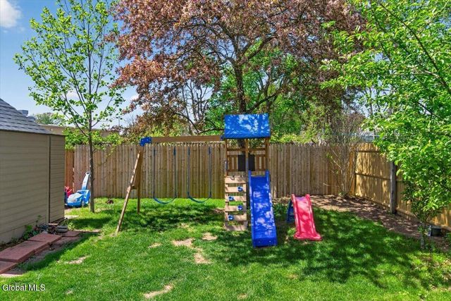 5 Cromer Avenue, Schenectady, NY 12304