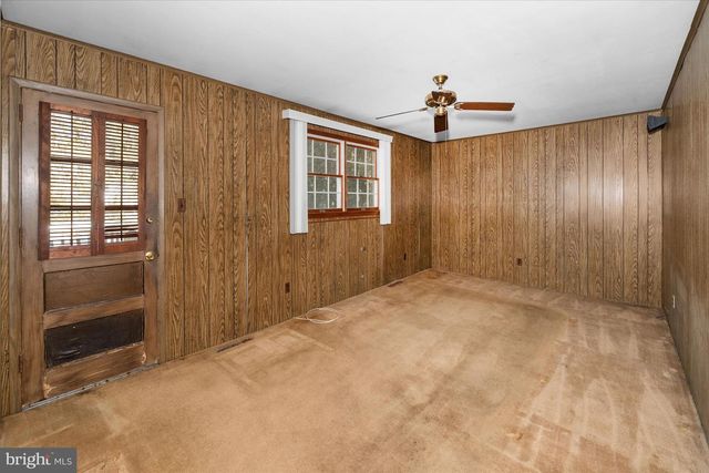 3105 WILMONT DR, Wilmington, DE 19810