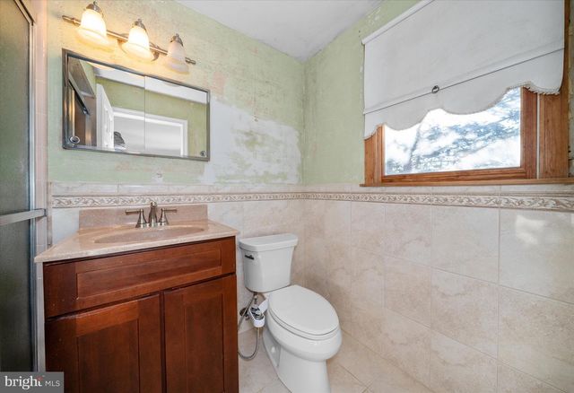 3105 WILMONT DR, Wilmington, DE 19810