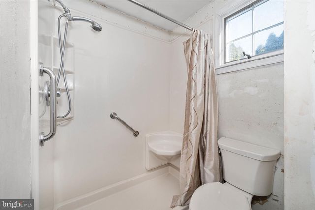 3105 WILMONT DR, Wilmington, DE 19810