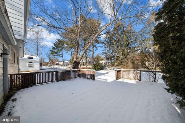 3105 WILMONT DR, Wilmington, DE 19810