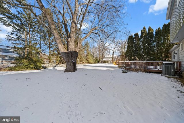 3105 WILMONT DR, Wilmington, DE 19810