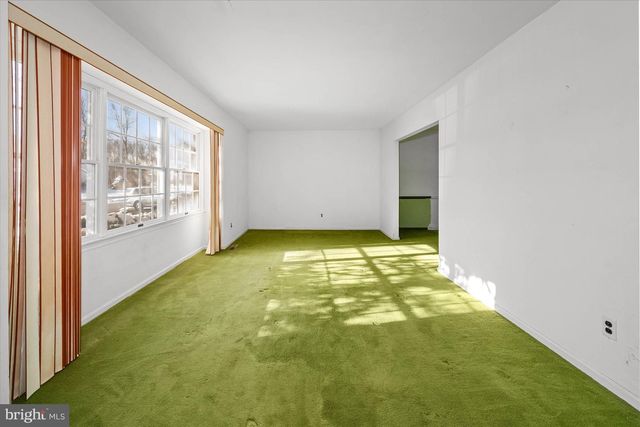 3105 WILMONT DR, Wilmington, DE 19810