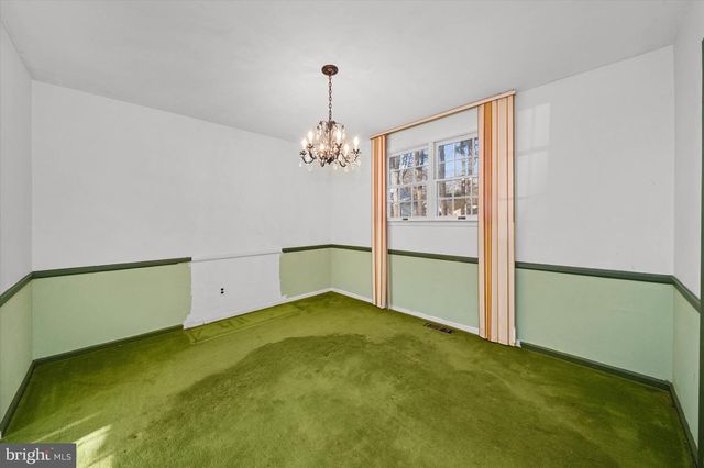 3105 WILMONT DR, Wilmington, DE 19810