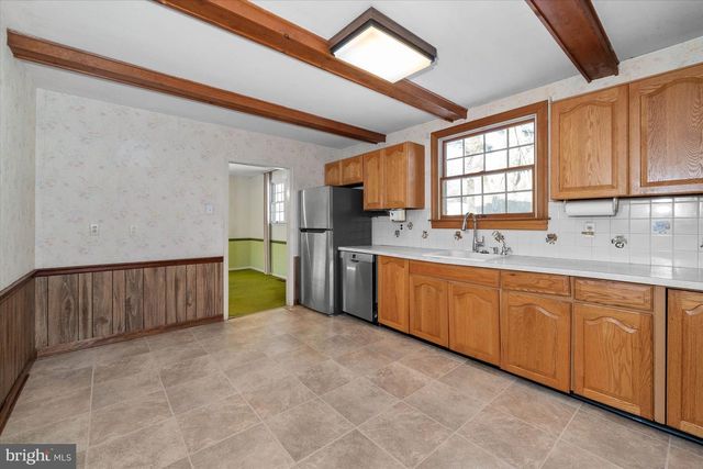 3105 WILMONT DR, Wilmington, DE 19810