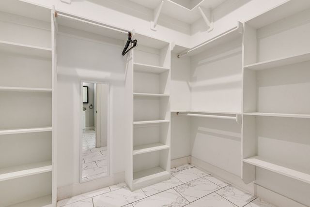 215 Idle Creek Lane, Desoto, TX 75115