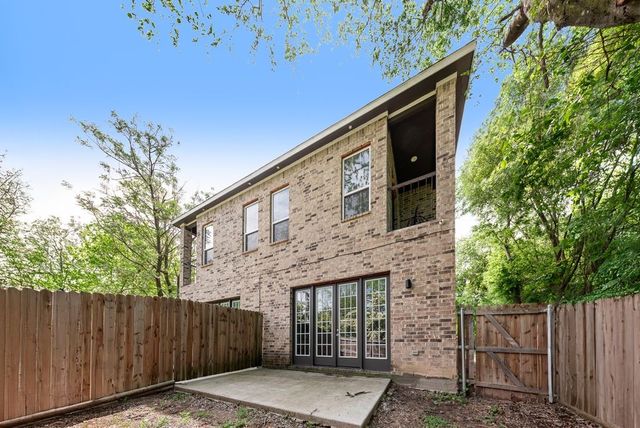 215 Idle Creek Lane, Desoto, TX 75115