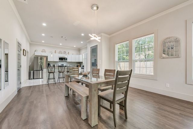 215 Idle Creek Lane, Desoto, TX 75115