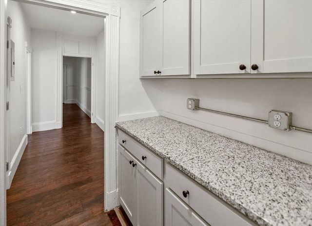 864 Huntington 2, Boston, MA 02115